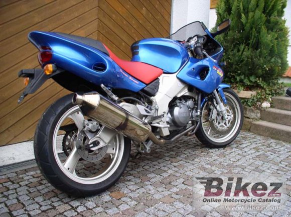 1998 Yamaha SZR 660 photo